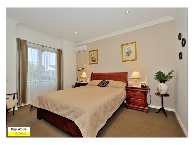 7 Skye Lane, Ellenbrook WA 6069