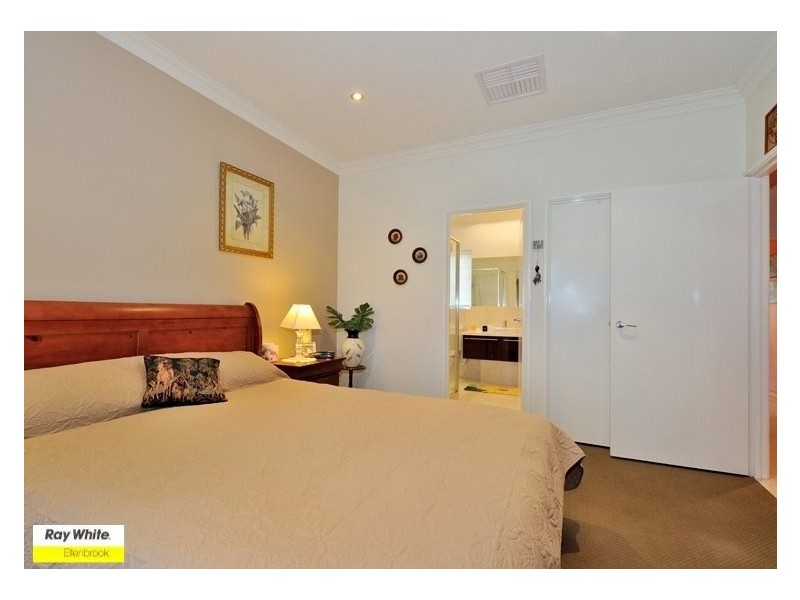 7 Skye Lane, Ellenbrook WA 6069