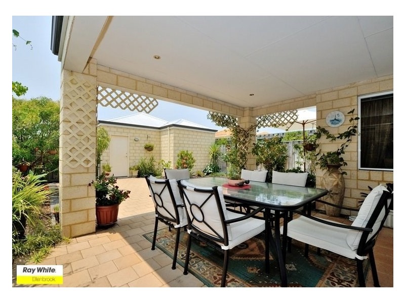 7 Skye Lane, Ellenbrook WA 6069