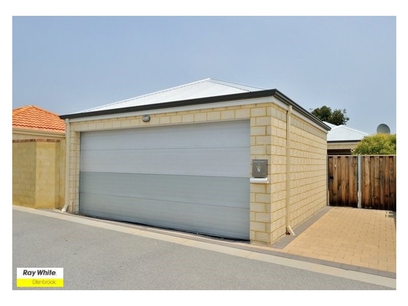 7 Skye Lane, Ellenbrook WA 6069