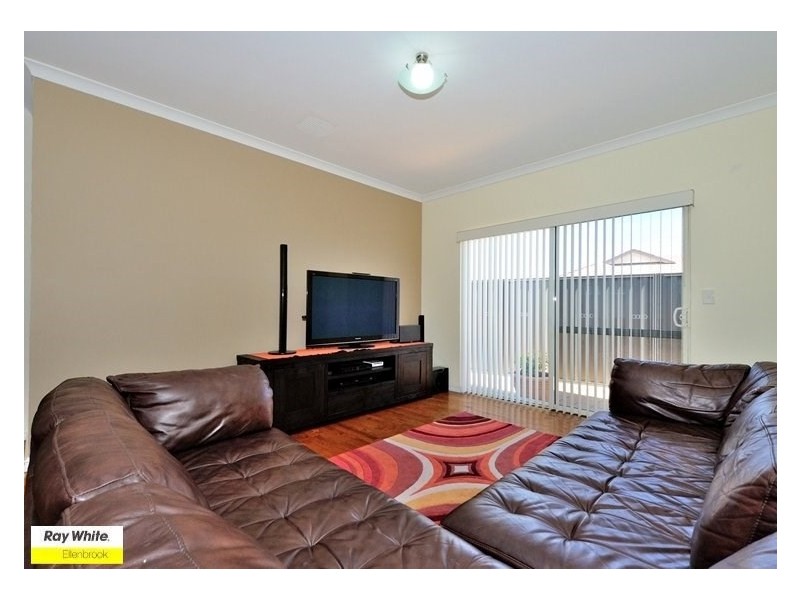 41 Neary Boulevard, Aveley WA 6069