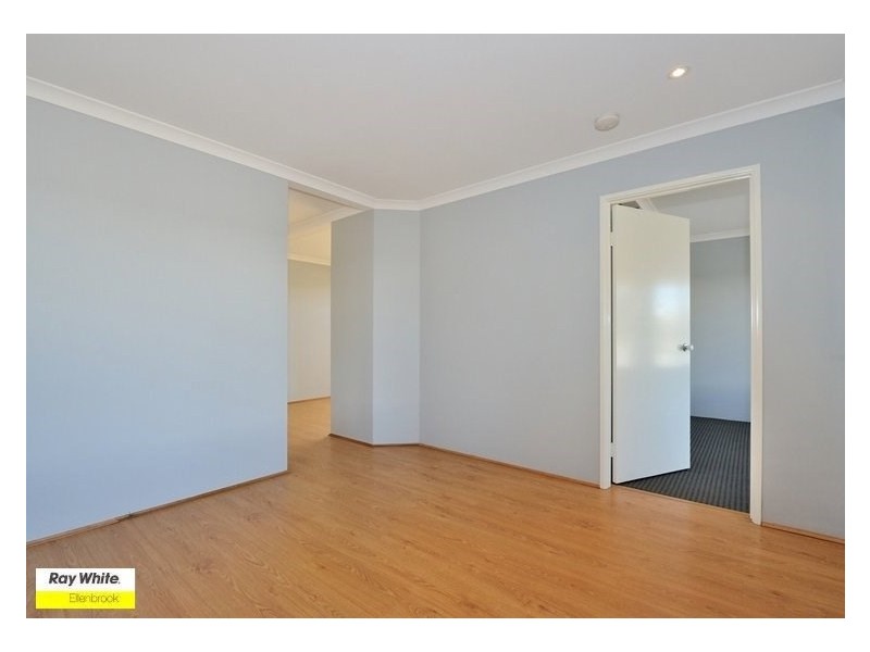 2 Longton Way, Ellenbrook WA 6069