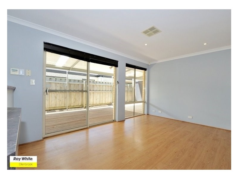 2 Longton Way, Ellenbrook WA 6069