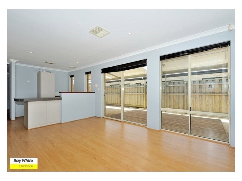 2 Longton Way, Ellenbrook WA 6069