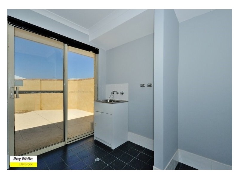 2 Longton Way, Ellenbrook WA 6069