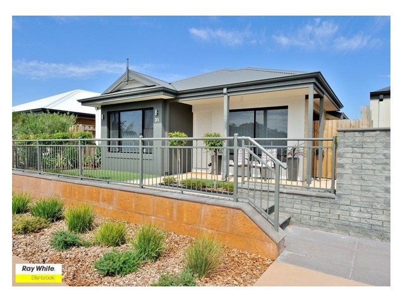 31 Grassdale Parkway, Ellenbrook WA 6069