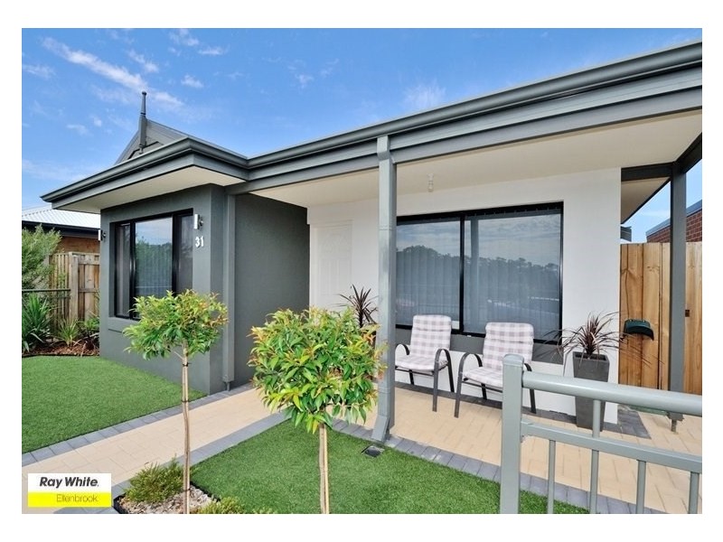 31 Grassdale Parkway, Ellenbrook WA 6069