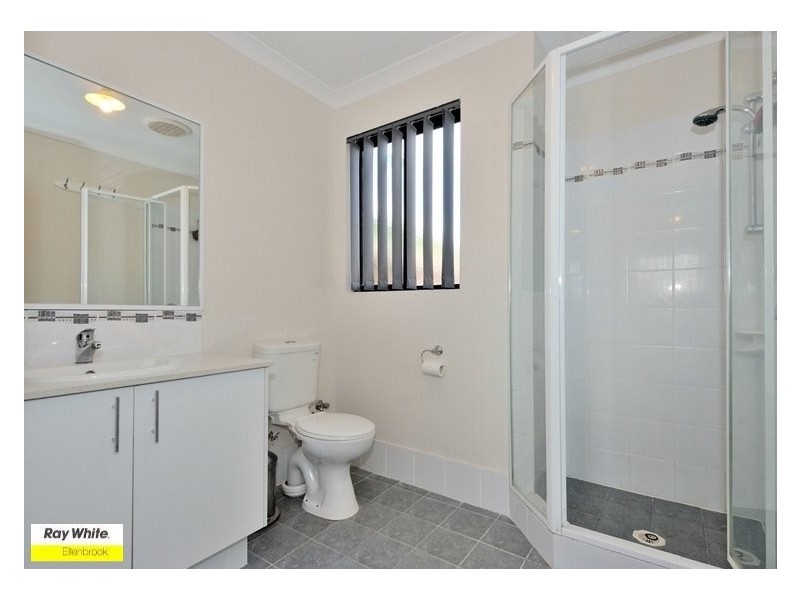 31 Grassdale Parkway, Ellenbrook WA 6069