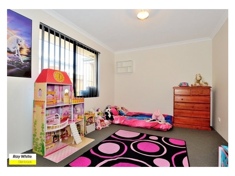 31 Grassdale Parkway, Ellenbrook WA 6069