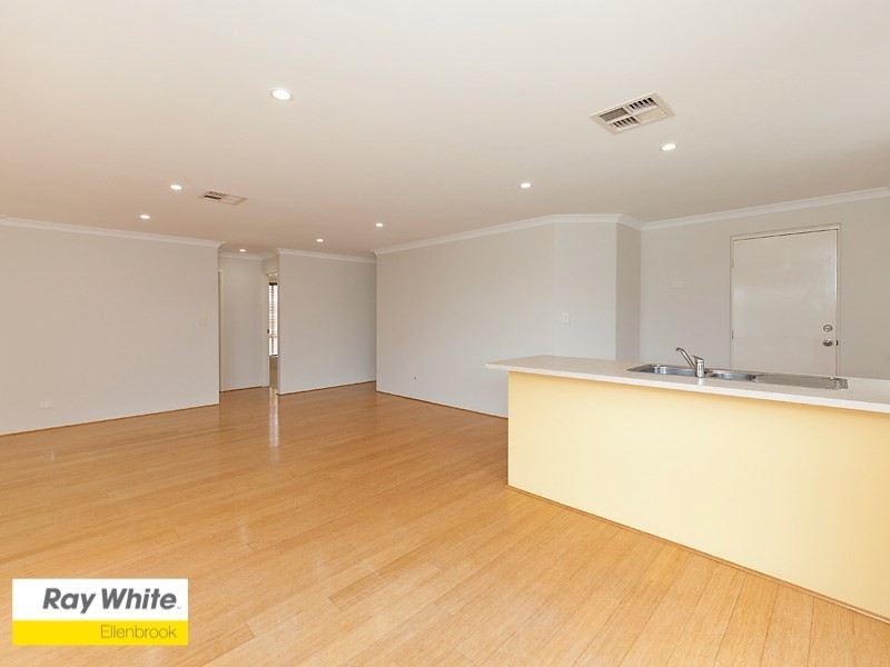 4 Ardmore Parade, Ellenbrook WA 6069