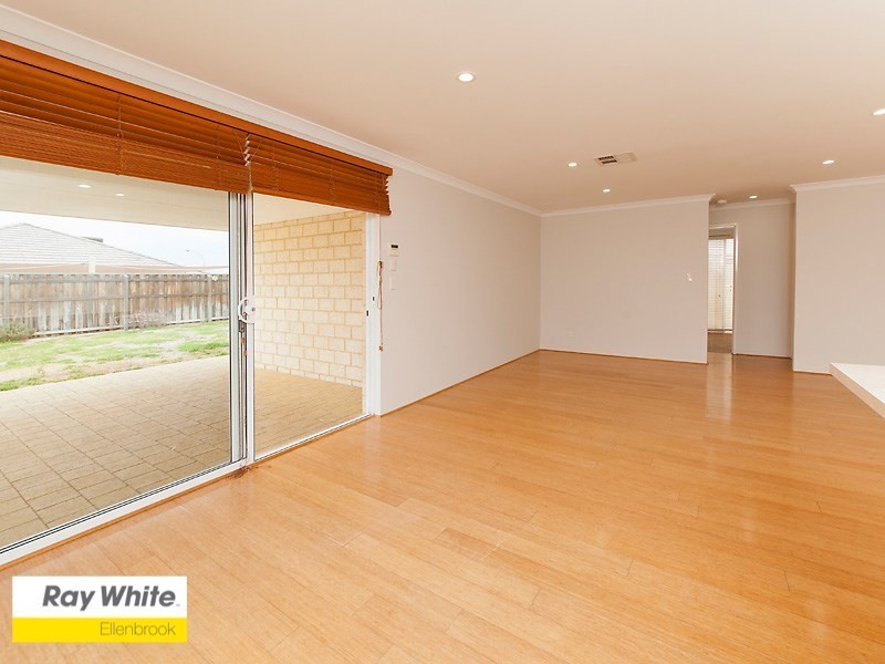 4 Ardmore Parade, Ellenbrook WA 6069