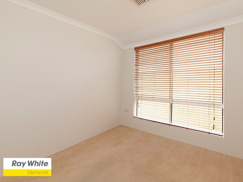 4 Ardmore Parade, Ellenbrook WA 6069