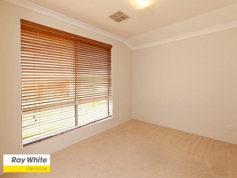 4 Ardmore Parade, Ellenbrook WA 6069