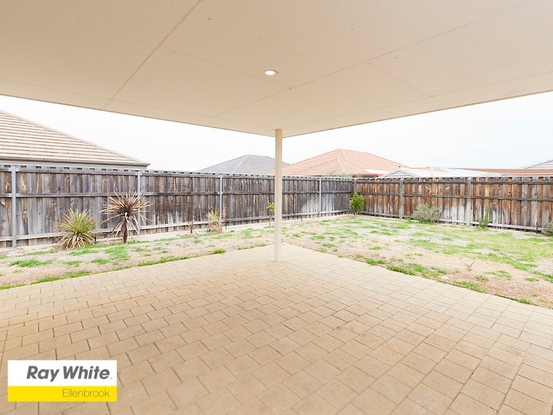4 Ardmore Parade, Ellenbrook WA 6069