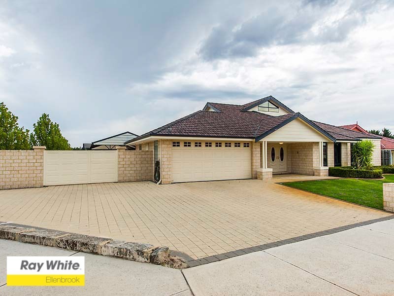 14 Erickson Pass, Ellenbrook WA 6069