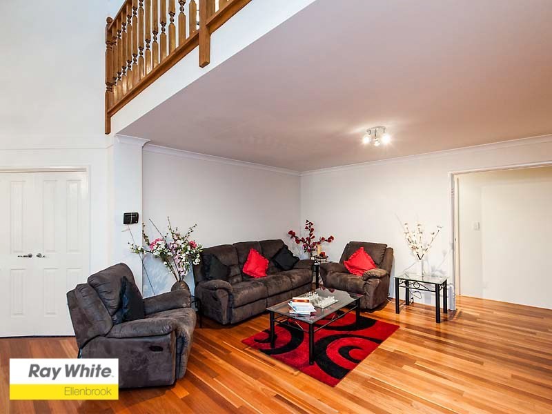 14 Erickson Pass, Ellenbrook WA 6069