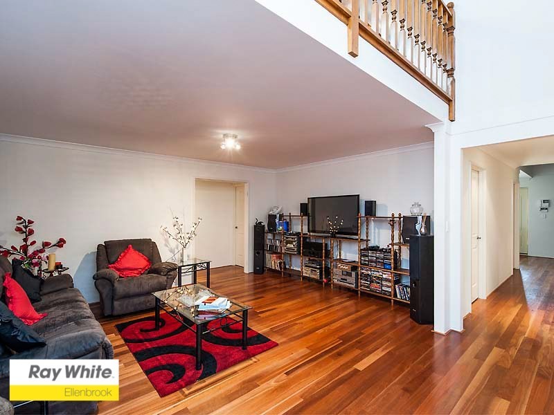 14 Erickson Pass, Ellenbrook WA 6069