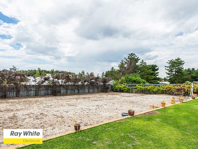 14 Erickson Pass, Ellenbrook WA 6069