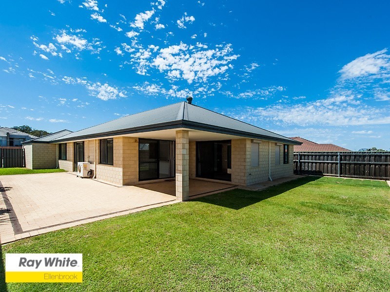 7 Karakin Terrace, Ellenbrook WA 6069