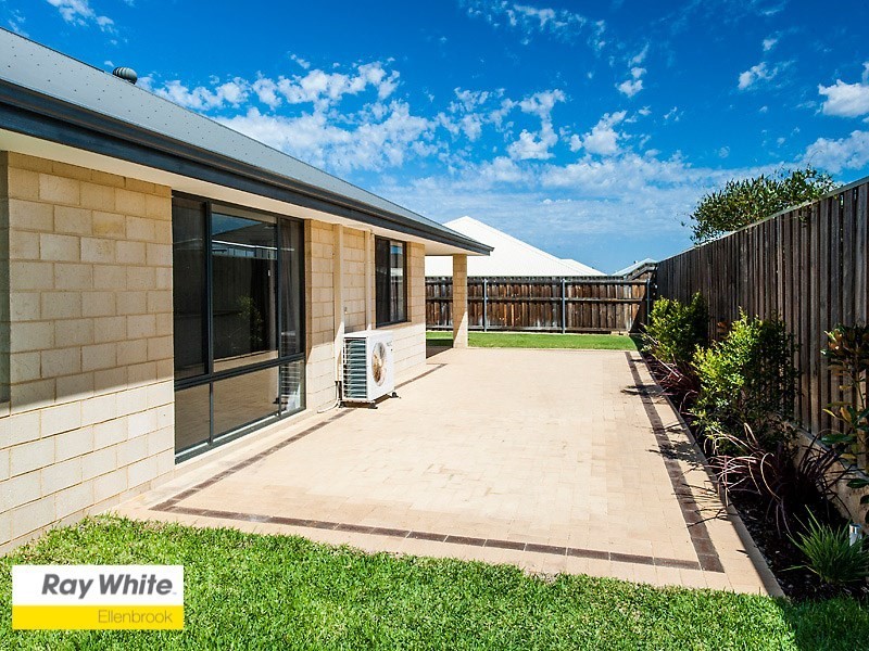7 Karakin Terrace, Ellenbrook WA 6069