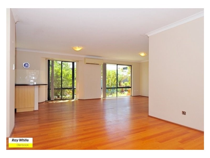 17 Abercrombie Terrace, Ellenbrook WA 6069