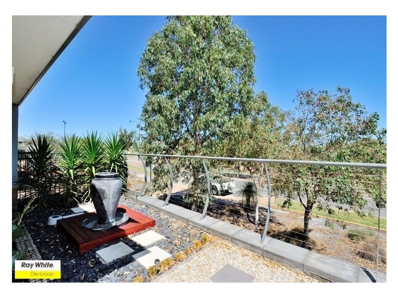 10 Elmridge Parkway, Ellenbrook WA 6069