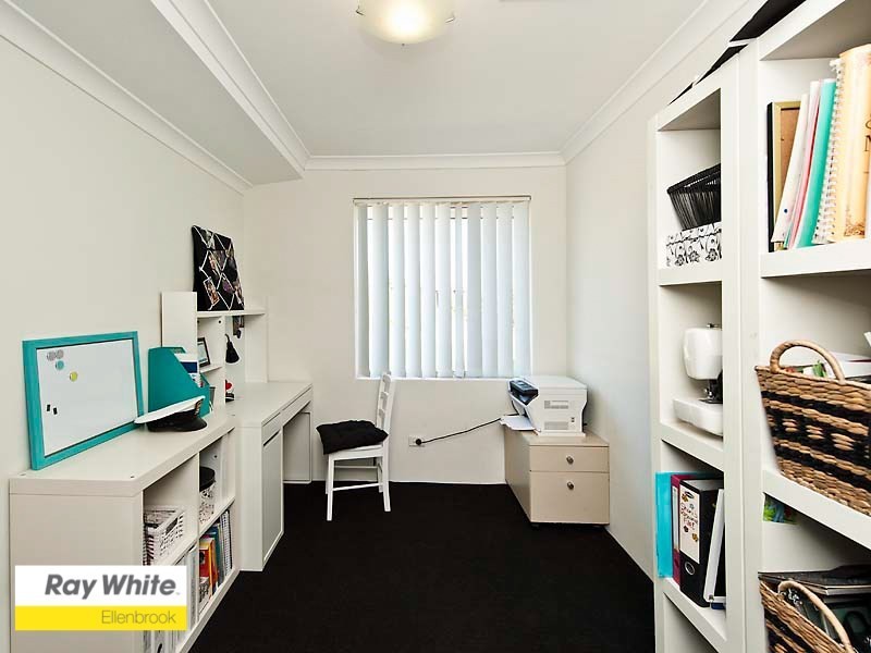 68 Halpin Circle, Ellenbrook WA 6069