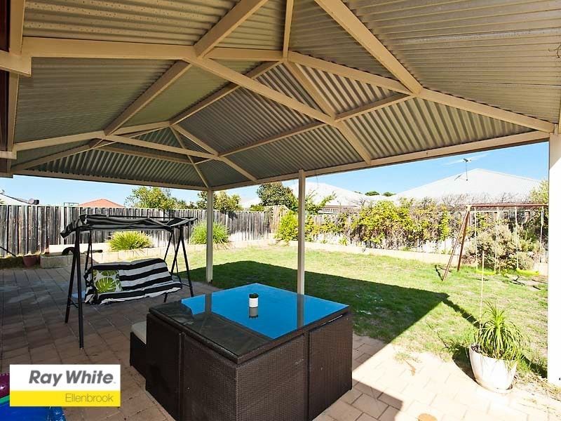 68 Halpin Circle, Ellenbrook WA 6069