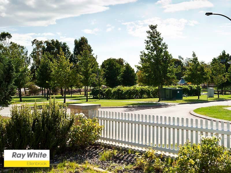 68 Halpin Circle, Ellenbrook WA 6069