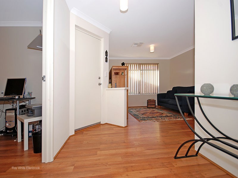 18 Halpin Circle, Ellenbrook WA 6069