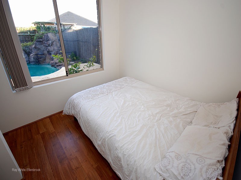 18 Halpin Circle, Ellenbrook WA 6069