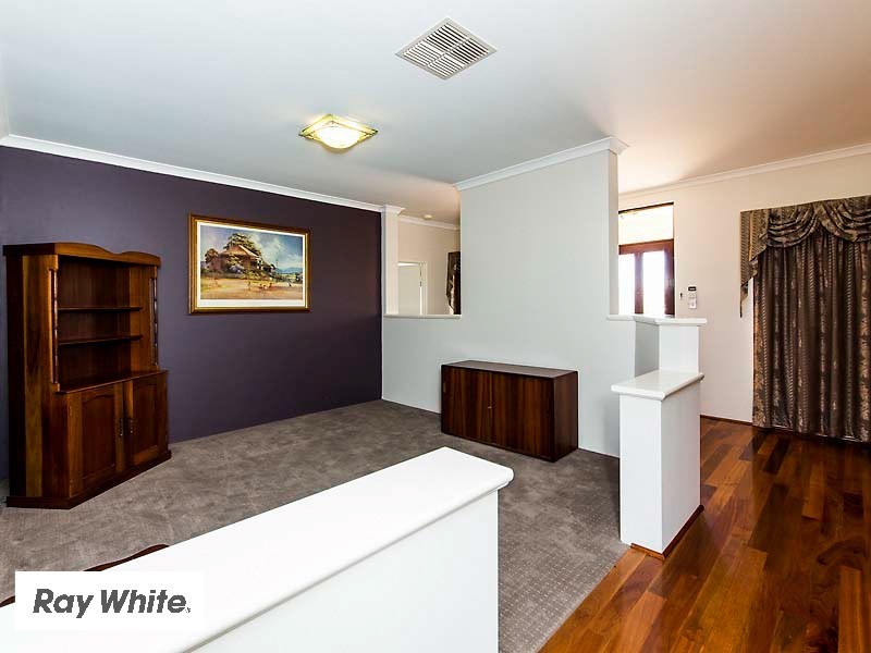 9 Nychum Pass, Ellenbrook WA 6069