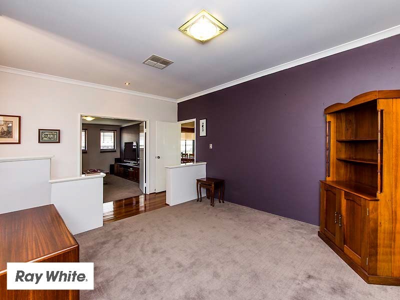 9 Nychum Pass, Ellenbrook WA 6069