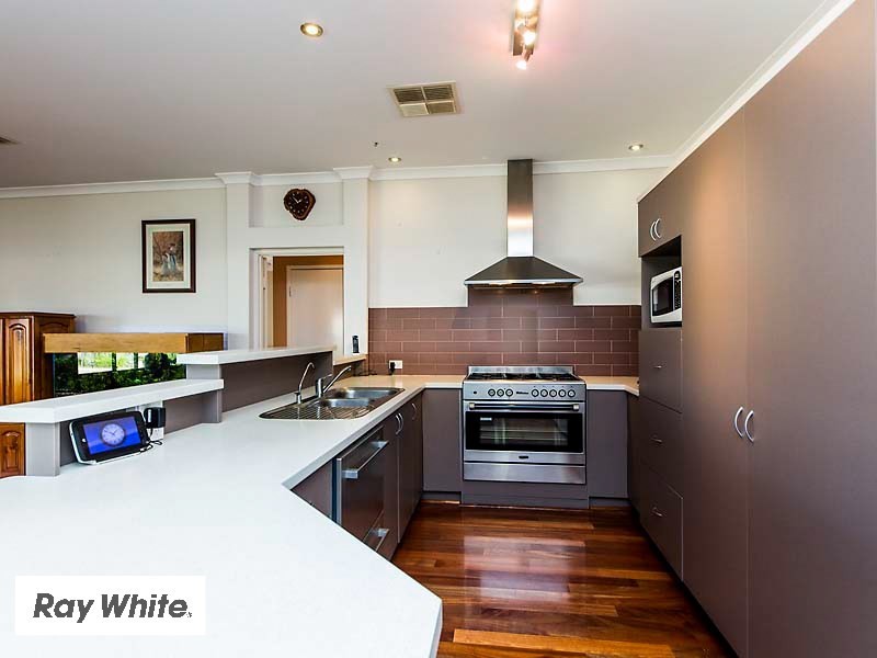 9 Nychum Pass, Ellenbrook WA 6069