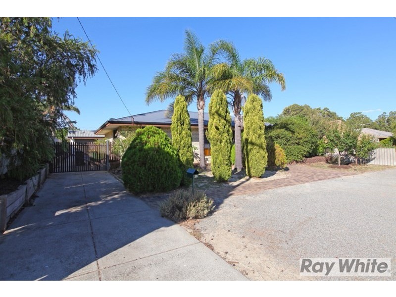 39 Calliandra Way, Forrestfield WA 6058