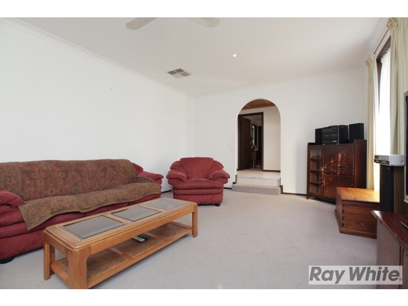 39 Calliandra Way, Forrestfield WA 6058