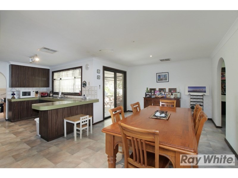 39 Calliandra Way, Forrestfield WA 6058
