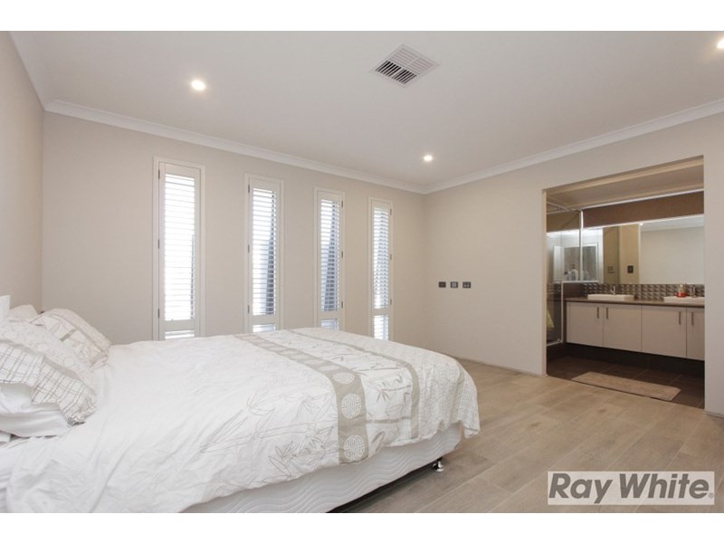 29 Dupain Way, Aveley WA 6069