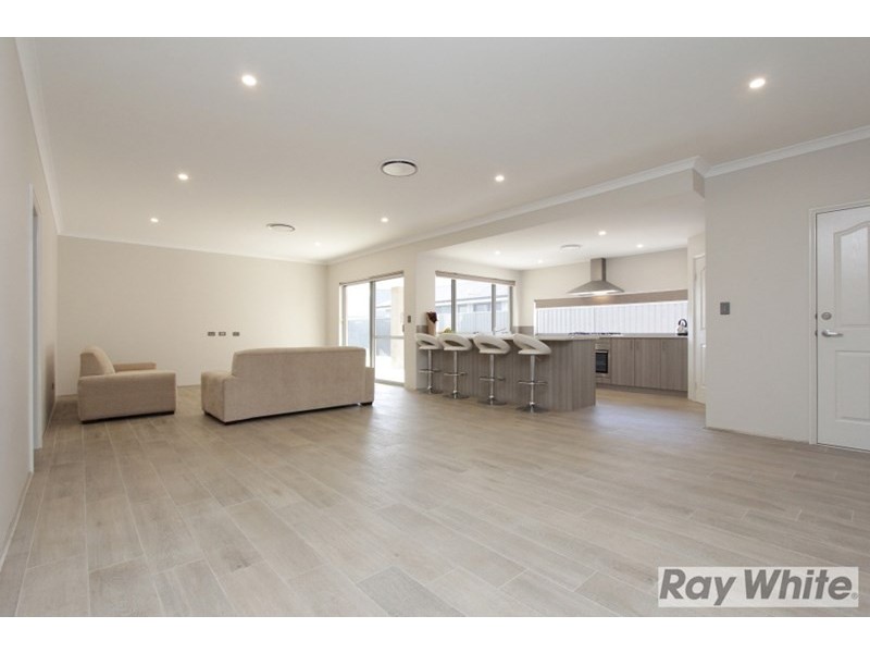 29 Dupain Way, Aveley WA 6069