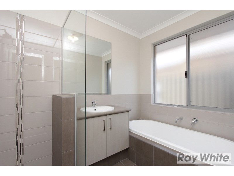 29 Dupain Way, Aveley WA 6069