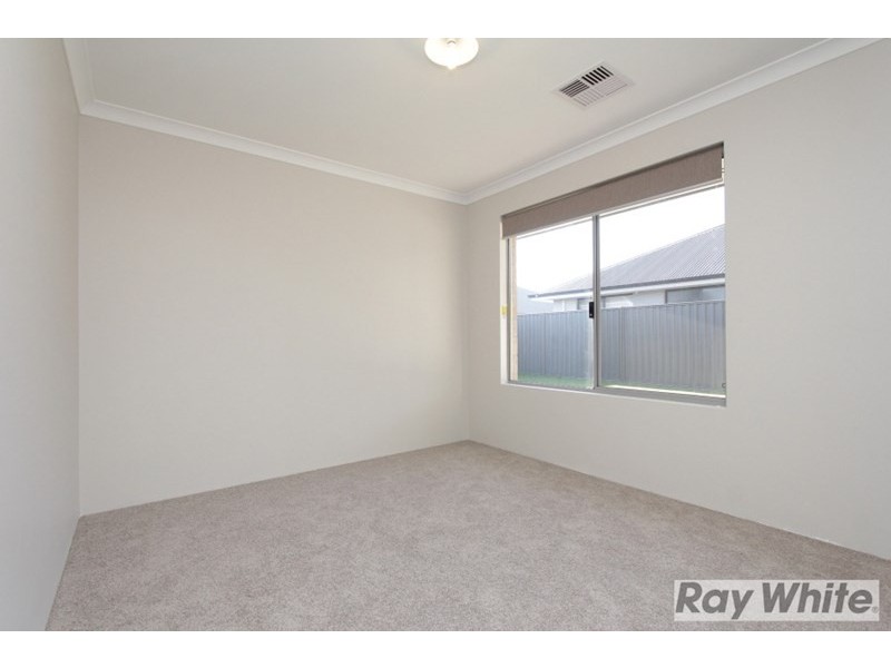 29 Dupain Way, Aveley WA 6069