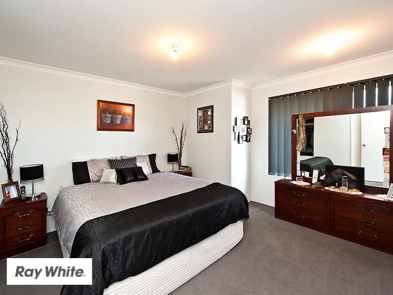 2 Lomas Circle, Ellenbrook WA 6069