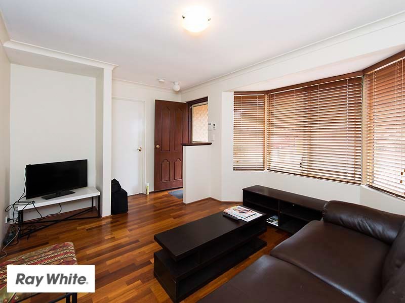 31 Beenan Elbow, South Guildford WA 6055
