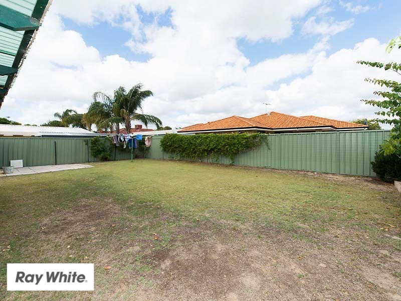 31 Beenan Elbow, South Guildford WA 6055