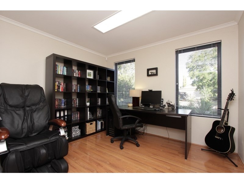 5 Messina Grove, Ellenbrook WA 6069