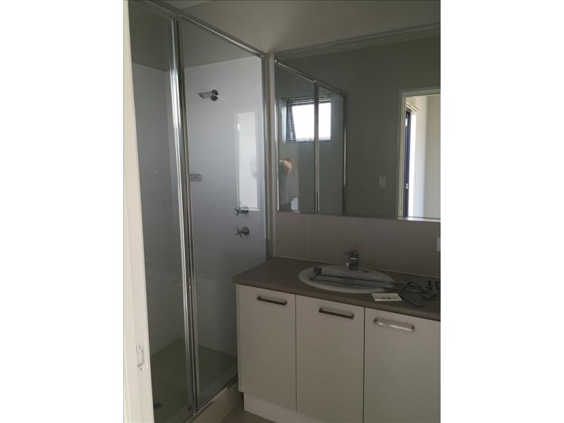 6/89 Redstone Trail, Ellenbrook WA 6069