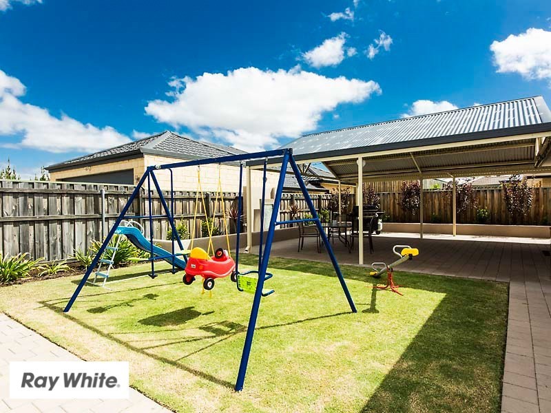 8 Morella Cross, Ellenbrook WA 6069