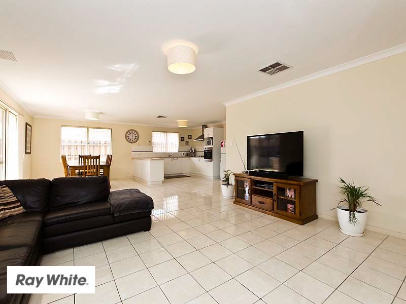 39 Mona Vale Loop, Ellenbrook WA 6069