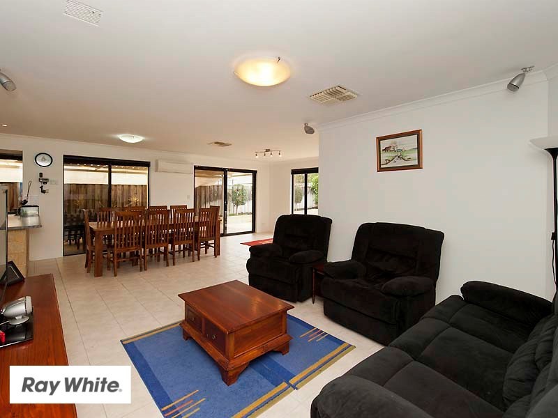 36 Garran Loop, Henley Brook WA 6055