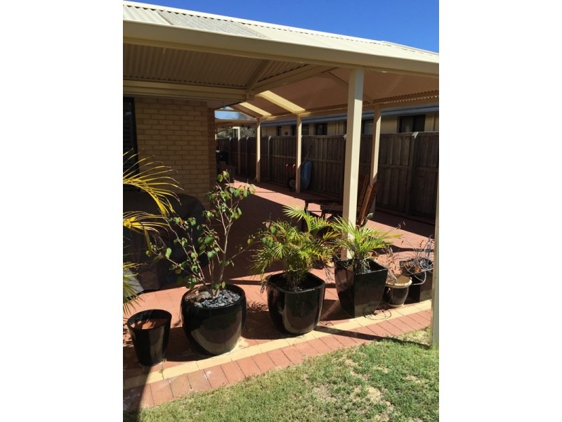 4 Santona Boulevard, Ellenbrook WA 6069